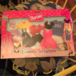 Barbie Barbie Barbie Disney Fun Fashions Set Vintage New In Box Mattel Style